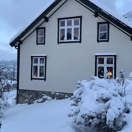 Villa Flo Stryn Exterior photo