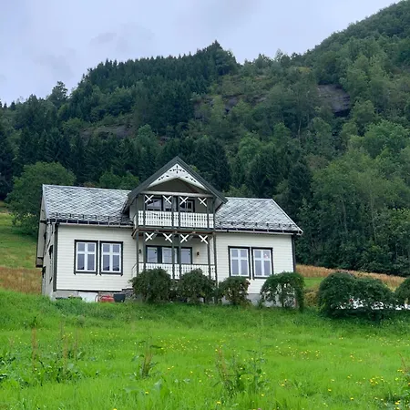 Villa Flo Stryn Exterior photo
